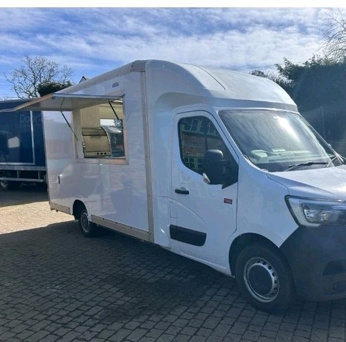 Renault food truck - renault,